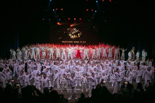 Раскройте таланты дочери и сына: 7 направлений танцев в школе Юлии Мягковой