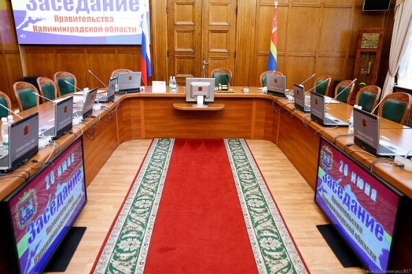 Почему с ДД1 уходит «кассир Цуканова» и как АЧС тянется к кошелькам: подкаст НК