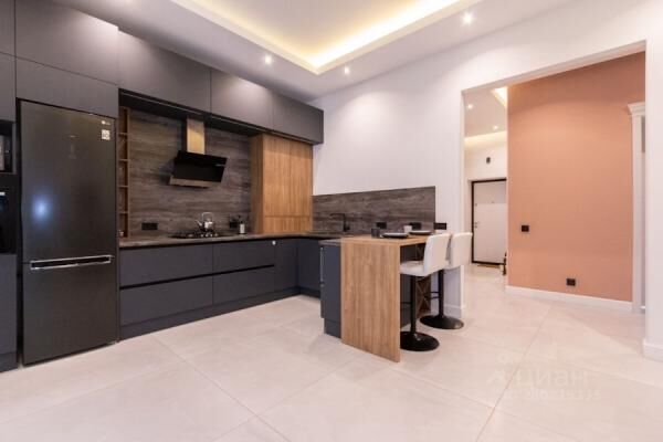 «Элитные» районы, «респектабельные» соседи: топ четырёхкомнатных квартир в аренду