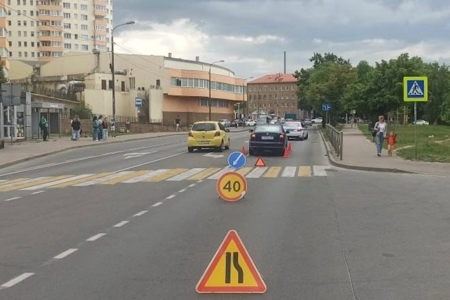 В Калининграде на ул. Куйбышева на переходе сбили подростка