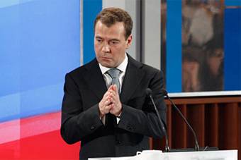 Медведев высказался против политики "закручивания гаек"