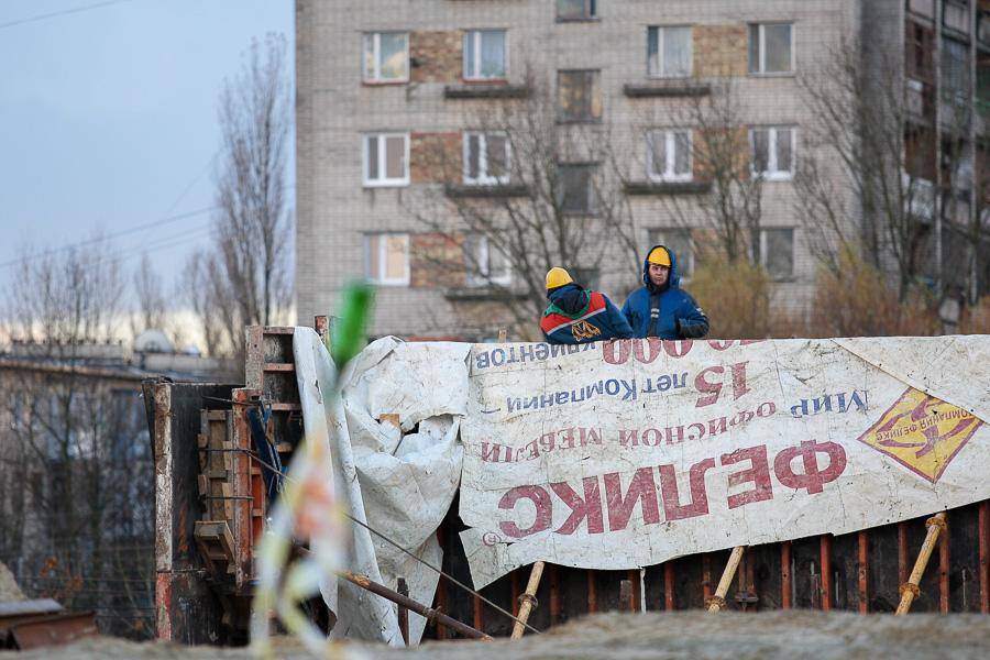 «Пока в никуда»: что происходит со строительством моста на Сельме