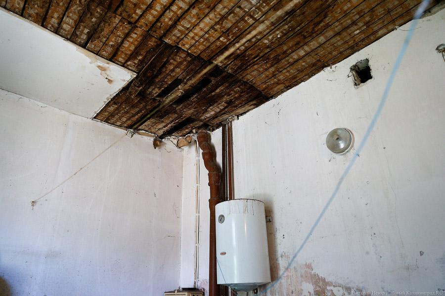 «Придет ОМОН»: жители аварийного дома в Балтийске рискуют оказаться на улице