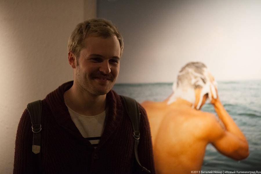 «Точка „0“»: фотохудожники Калининграда о выставке «Белый» в Немецко-русском доме