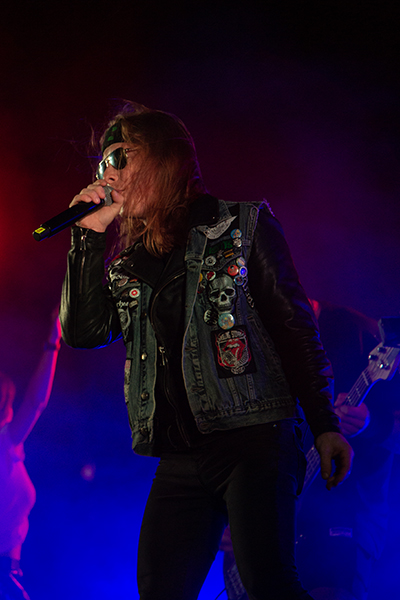 Марафон мировых хитов: в Калининграде прошёл рок-фестиваль с трибьют-шоу (фото)