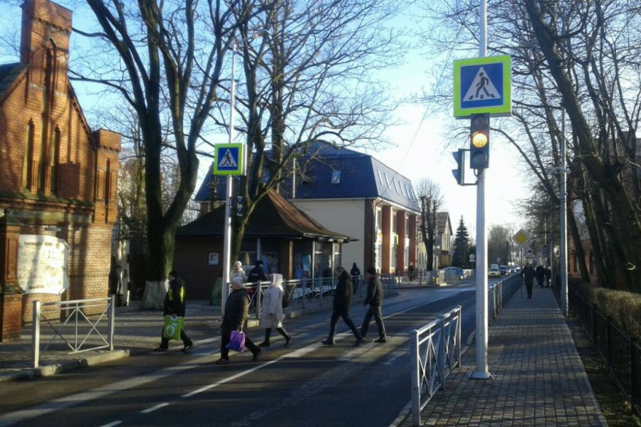 В Зеленоградске заработал первый светофор