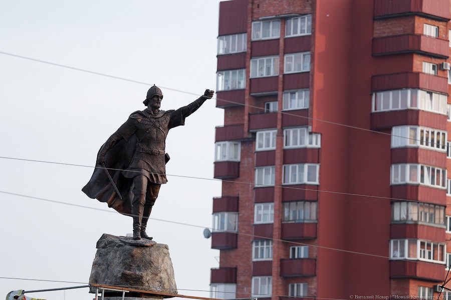 Невский в деталях: как выглядит новый памятник вблизи