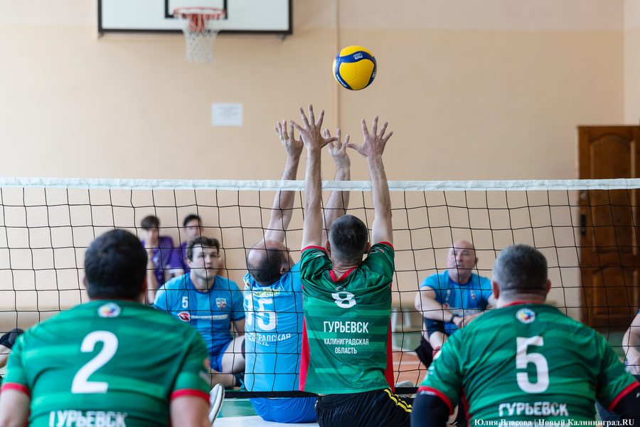 Нет ничего невозможного: в Гурьевске представили сборную области по волейболу сидя (фото)