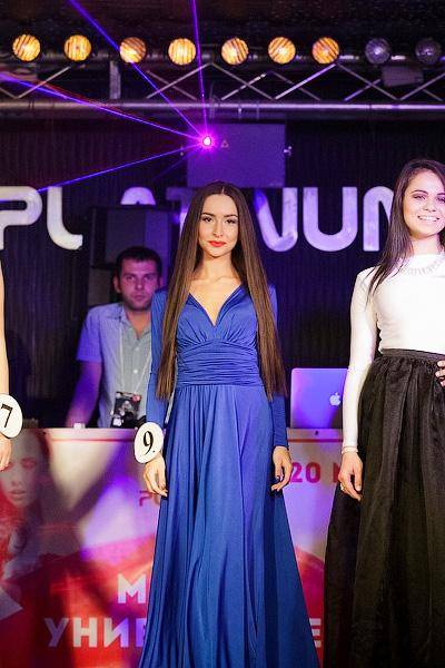 «Если мир не разрушит красоту»: в «Платинуме» выбрали самую красивую студентку 