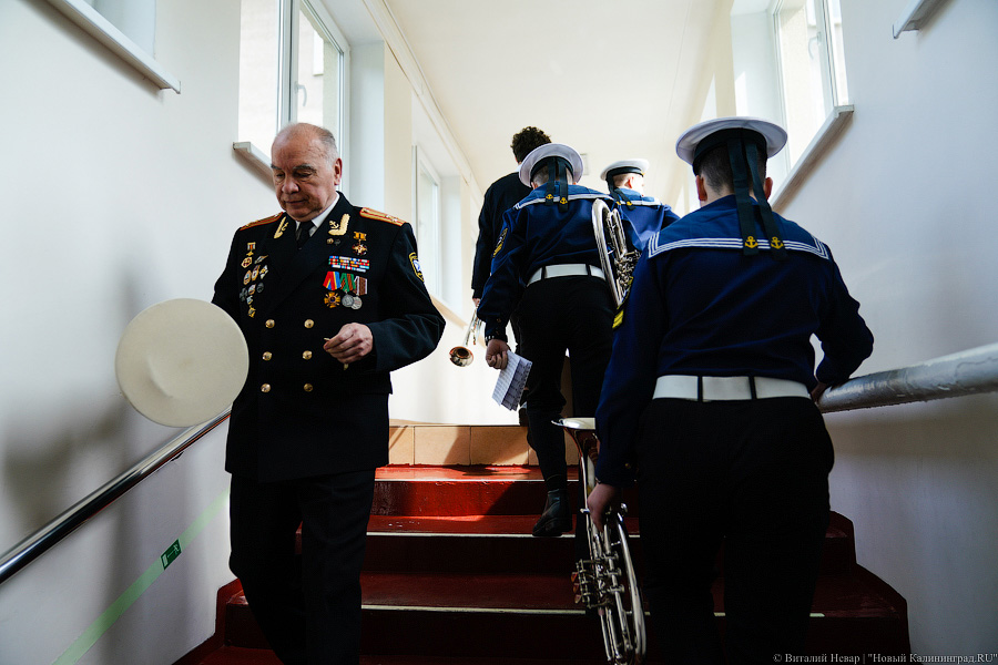 Вальс и дистанция: «Последний звонок» в калининградском кадетском корпусе (фото)