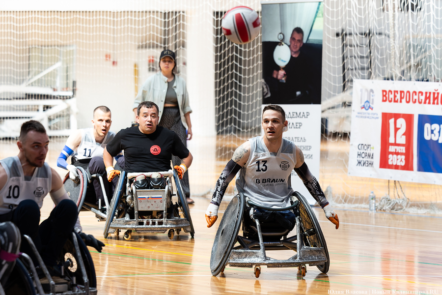 «Серебро» дороже «золота»: в Калининграде впервые боролись за Кубок по регби на колясках (фото)