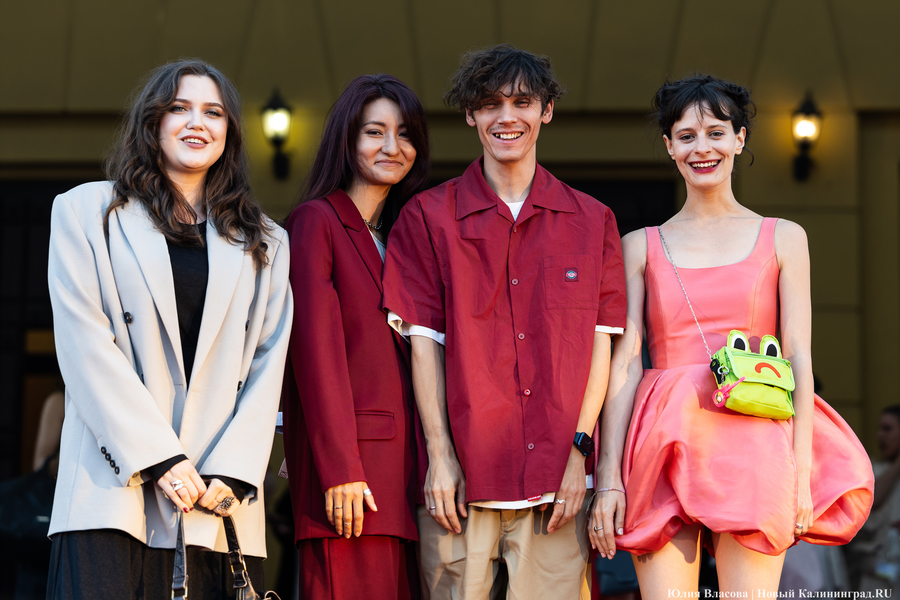 Обморок Антохи МС и голос Пересильд: как открывали фестиваль «Короче» (фото)