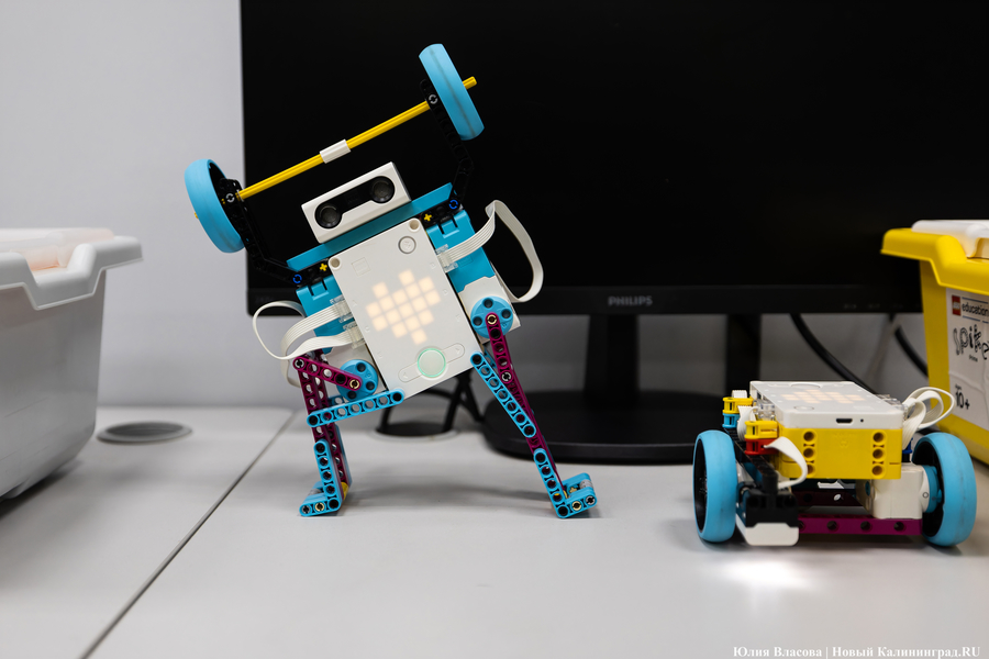 Планы развития к юбилею области: как губернатор в мкр. Космодемьянского выезжал (фото)