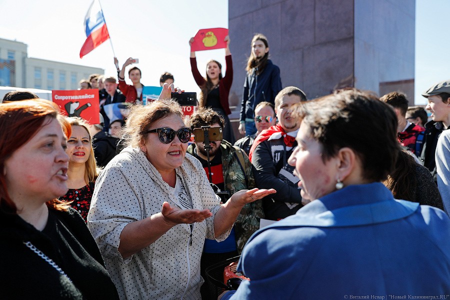 «Любой лучше, чем Путин»: как в Калининграде прошла акция «Он нам не царь»