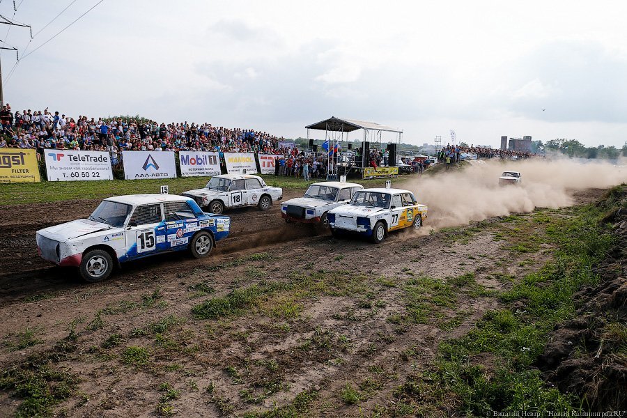 В клубах пыли: как прошел фестиваль экстремальных видов спорта «Ускорение»