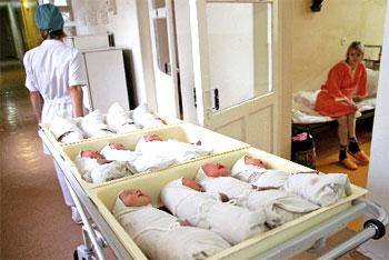 В Калининграде новорожденную подбросили к проходной завода