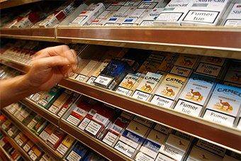 Пачки сигарет старого образца будут продаваться еще год