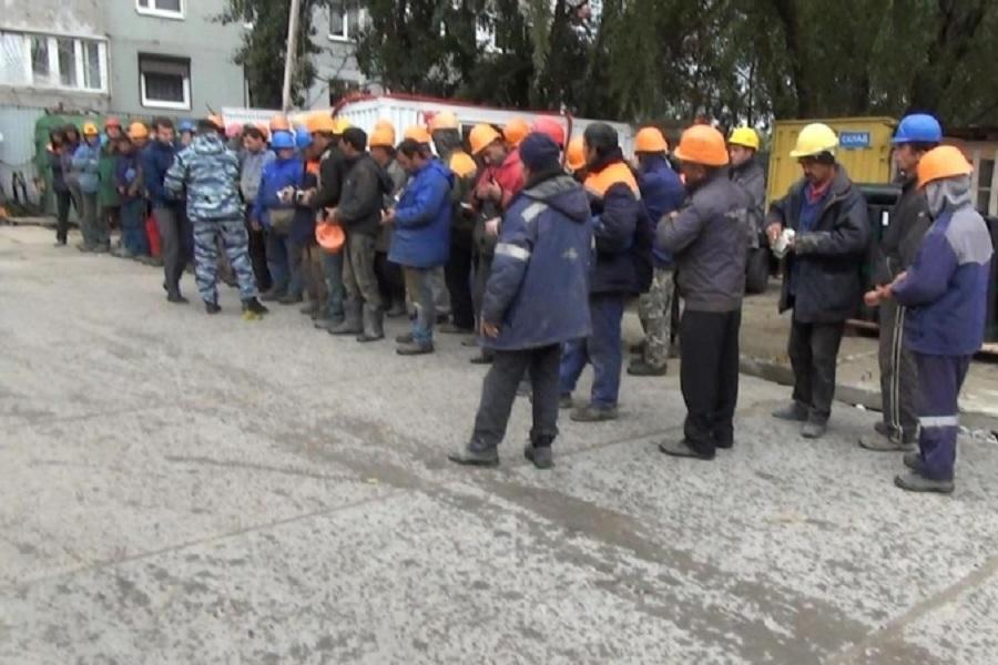 В Калининграде среди 110 гастарбайтеров полиция нашла одного нарушителя (фото) 