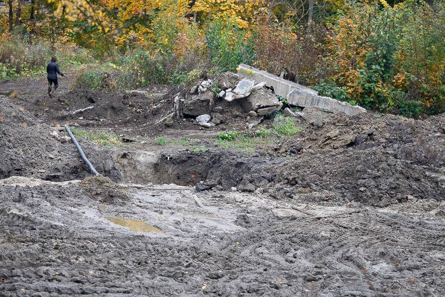 Бессель с ними: основание холма, где была Кенигсбергская обсерватория, срыли экскаваторы
