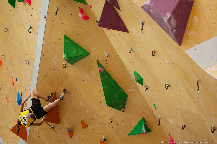 Свои вершины: как в Калининграде соревнуются в самом молодом олимпийском виде спорта (фото)