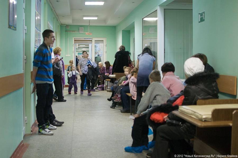 Скоро детей некому будет лечить: почему в поликлиниках сохраняются очереди