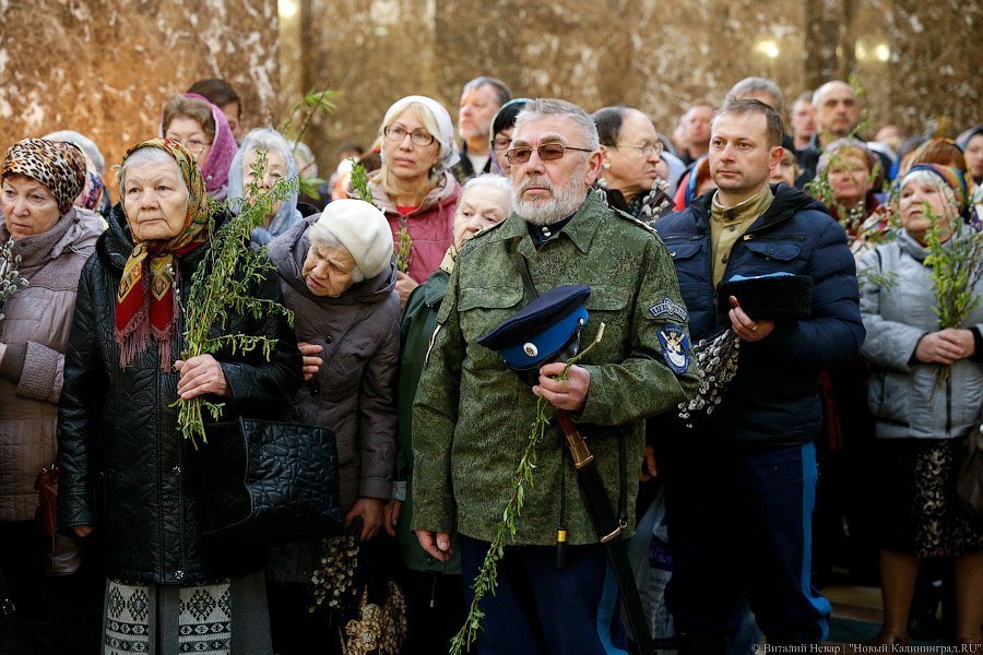 «Цветики да вербочки»: как прошло богослужение в Вербное воскресенье (фото)