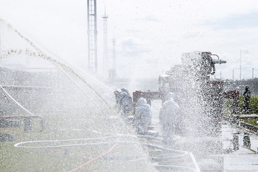 «Туши ТЭЦ»: в Калининграде прошли массовые учения МЧС