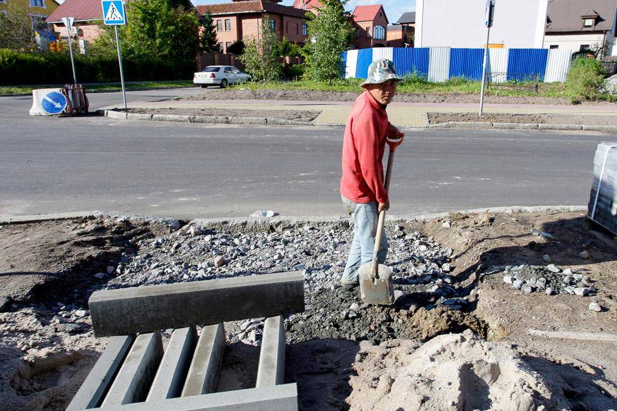 В ожидании конца пробок: ул. Островского открылась после ремонта раньше срока (фото)