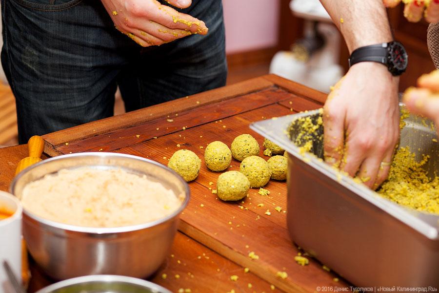 Весь цимес: Евгений Зубарев готовит в «Altes Haus»