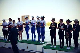 Калининградский экипаж безрульной лодки-четвёрки (справа). Фото регионального агентства по спорту