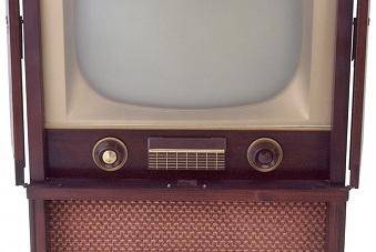 Правительство за передачи о себе готово заплатить телеканалам миллион долларов