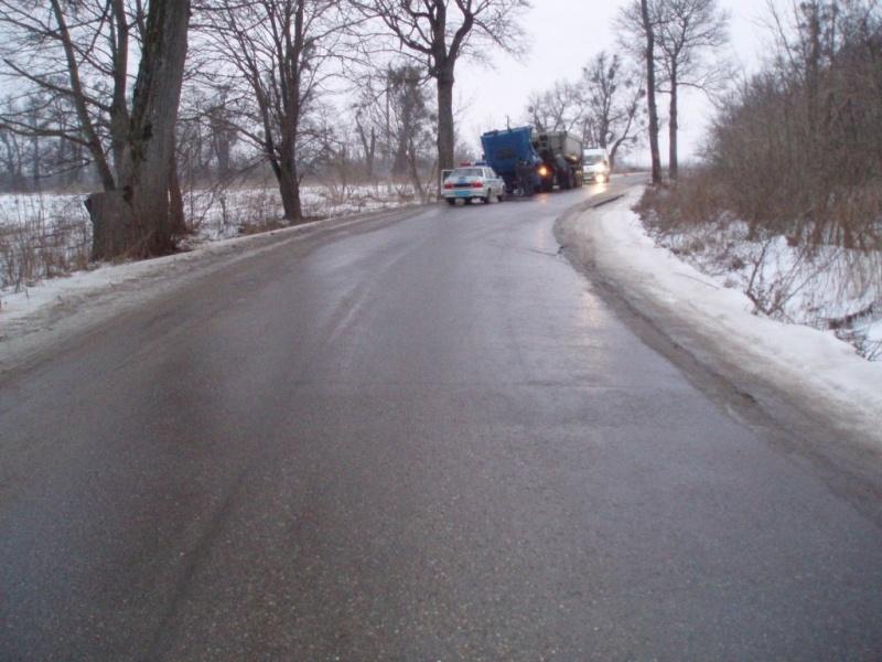 В Черняховском районе «Мерседес» сбил 68-летнюю женщину (фото)