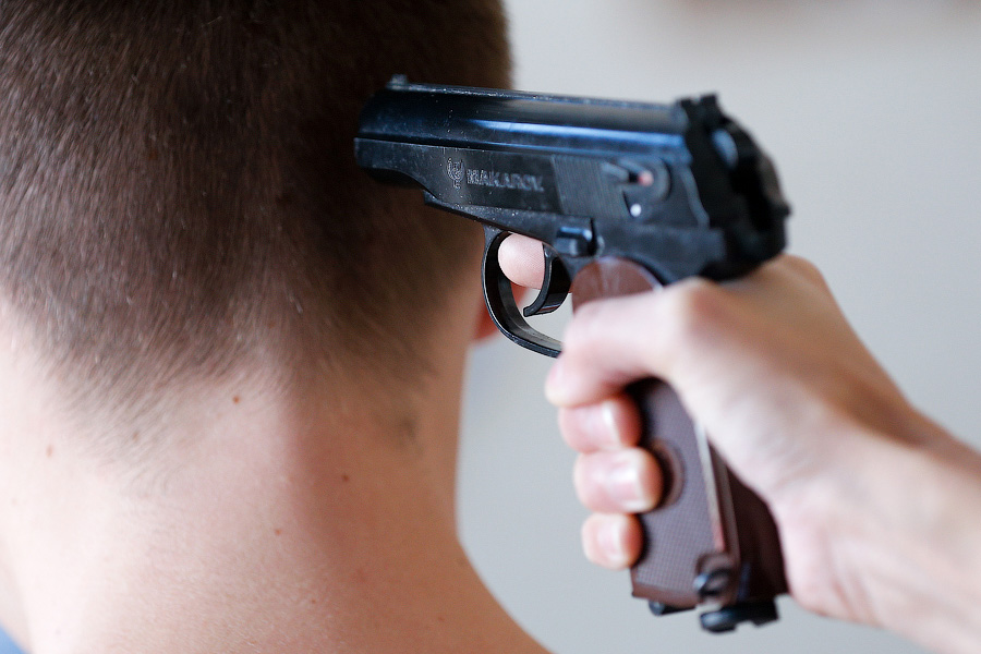 19-летний калининградец заставил прохожего отдать деньги, угрожая игрушечным пистолетом