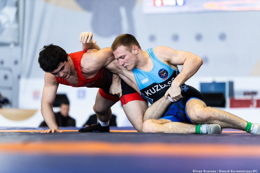 На пределе сил: в Калининграде прошел турнир по борьбе на Кубок Андрея Шумилина (фото)