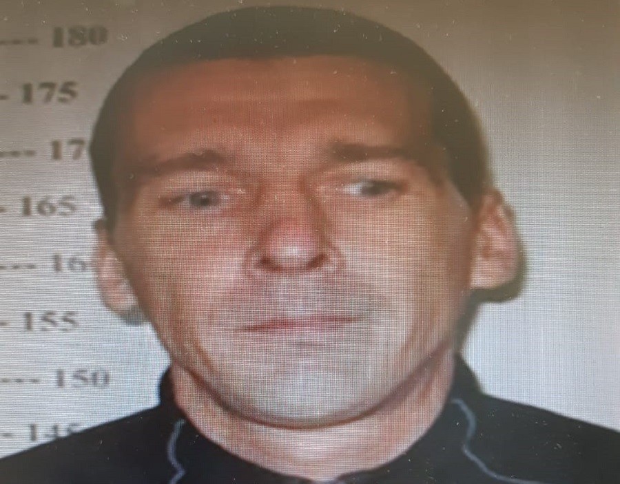 Полиция Калининграда разыскивает подозреваемого в ряде преступлений (фото)