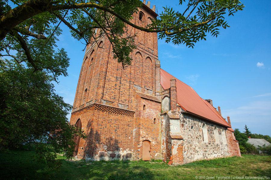 «В войну разрушали меньше»: восстановленная кирха в Гвардейском и ее фрески