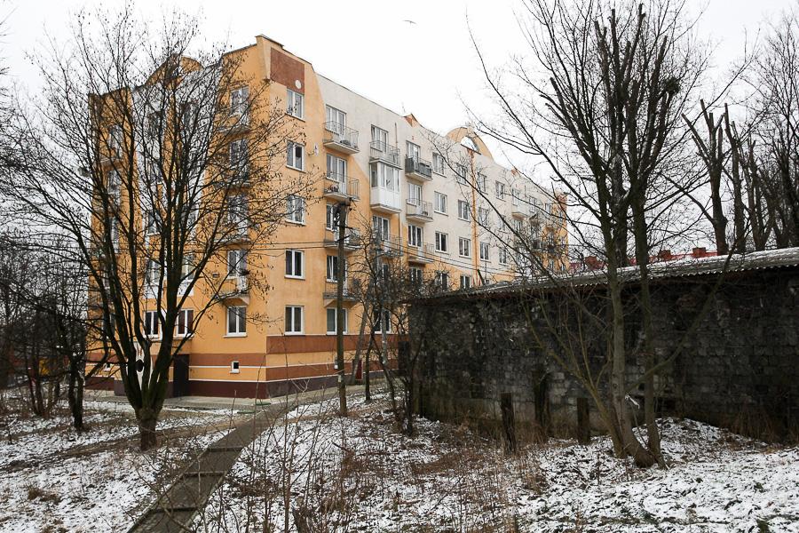 «Я уже ничего не боюсь»: жильцы спорного дома на ул. Товарной ждут окончания следствия