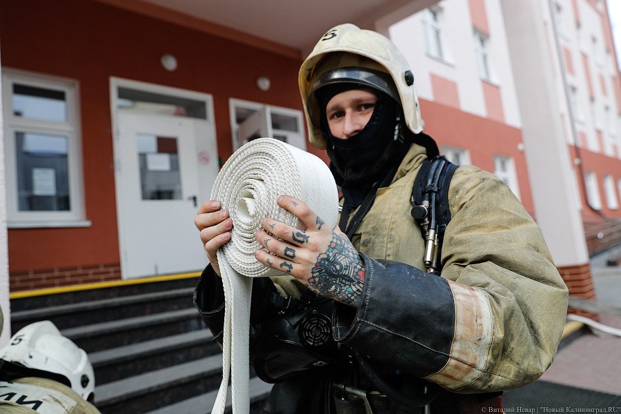 Полеты наяву: сотрудники МЧС «потушили» отделение микрохирургии глаза