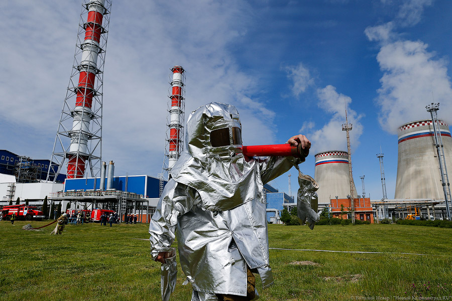 «Туши ТЭЦ»: в Калининграде прошли массовые учения МЧС