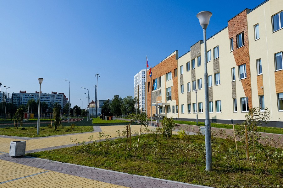 Бассейны, тир, медиатека: как выглядит новая — самая большая в регионе — школа (фото)