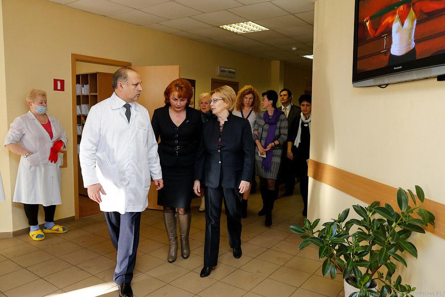 «Особое внимание»: глава Минздрава РФ навестила Калининград