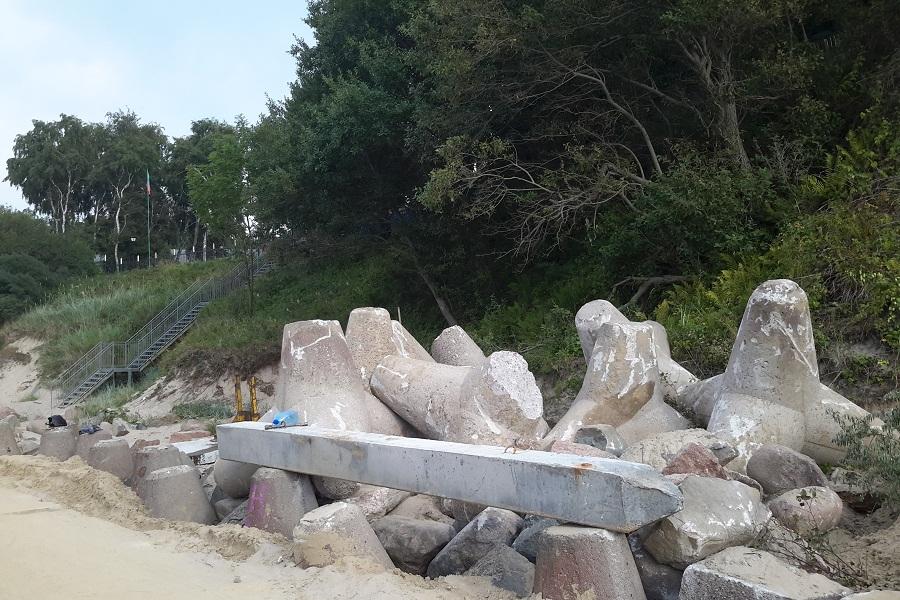 Все идет не по плану: как в Светлогорске променад строить начали