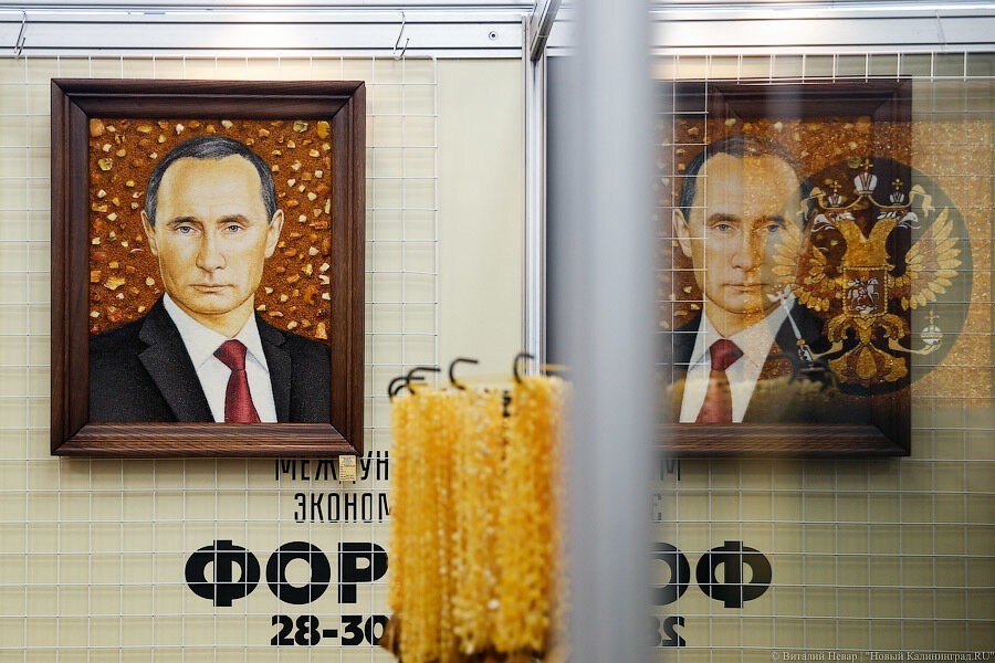 Кремль: Путин не хочет видеть себя на иконах