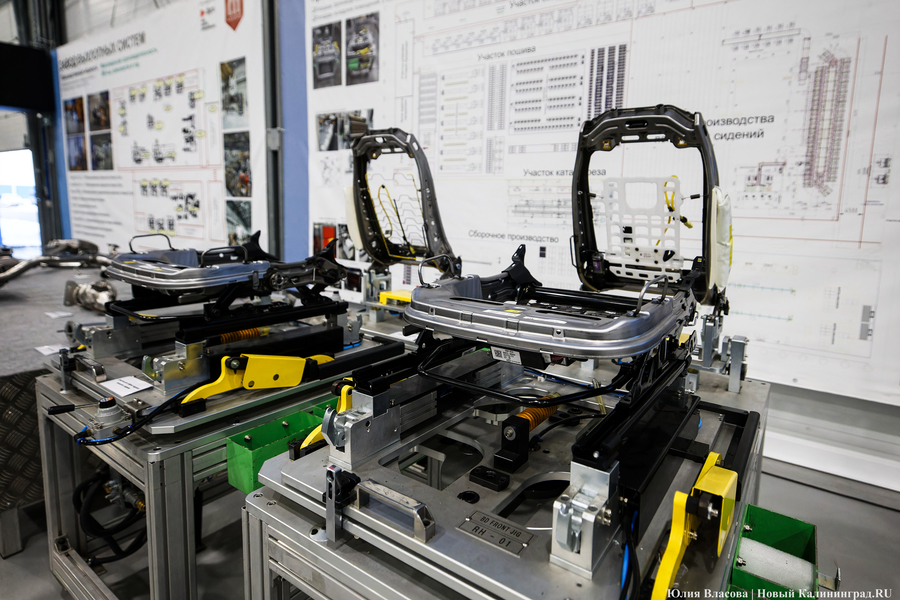 Автокомпоненты и электромобили: как на «Автоторе» новый кластер запускали (фото)