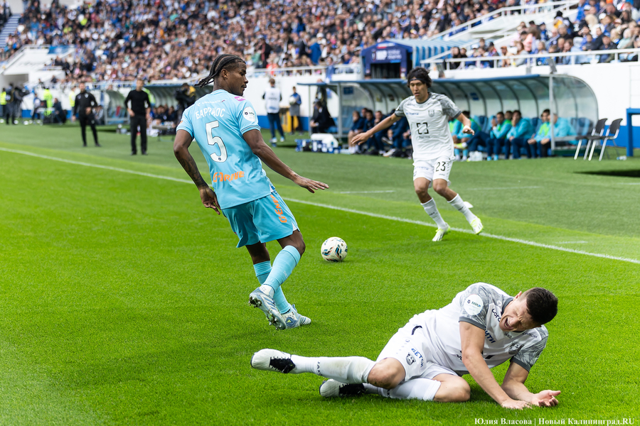 Ничья и второе место в РПЛ: как «Балтика» и «Зенит» сыграли в Калининграде (фото)