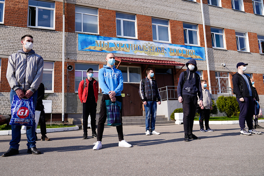 Тесты, маски, прививки: на Балтфлот отправили первых призывников весны-2021 (фото)