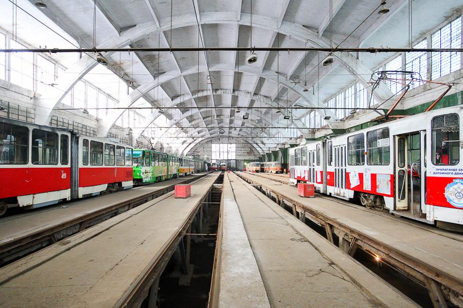 «Еще год продержимся»: что происходит в калининградском трамвайном депо