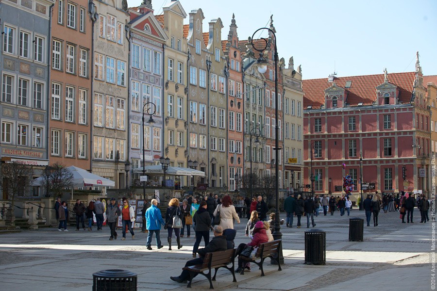 СМИ: 14% населения Польши живет в неблагоустроенных домах или в тесноте