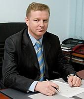 Экс-замглавы областного УВД Бобела в 2010 году заработал 1,9 млн рублей
