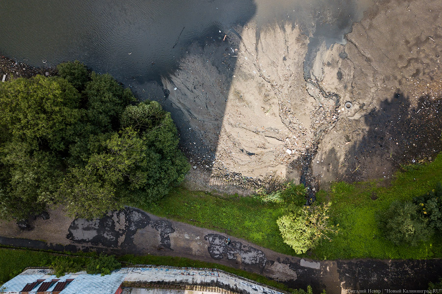 Нижнее сверху: набережная Нижнего озера перед ремонтом с высоты птичьего полёта